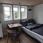 Cozy Tiny Room, Mini Kitchen And Bathroom 3*