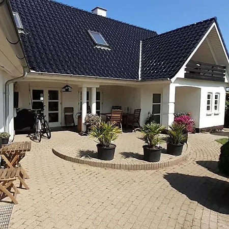 Cozy Tiny Room, Mini Kitchen And Bathroom 3*