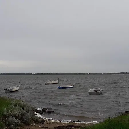 Cozy Tiny Room, Mini Kitchen And Bathroom Bed and breakfast Otterup